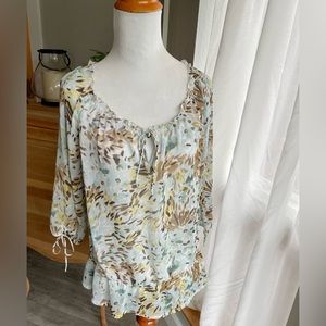 Old Navy Pale Blue and Tan Floral Boho Blouse- Size Small